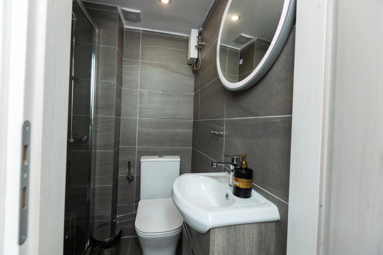 Ellmar - New & Modern Studio In The Center Chalkida Exterior photo